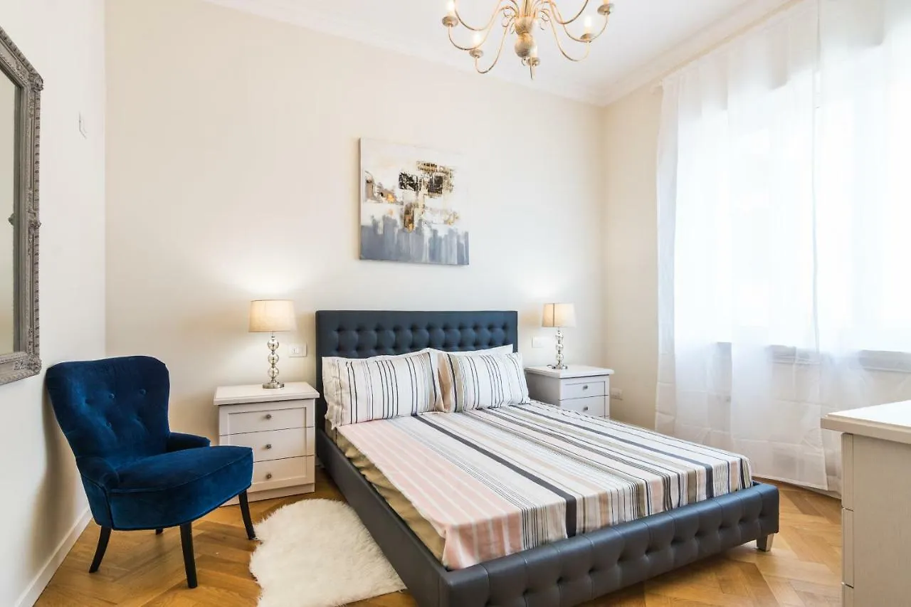 Hemeras Boutique Homes - Large Design Apartment Near Duomo Cathedral Milão